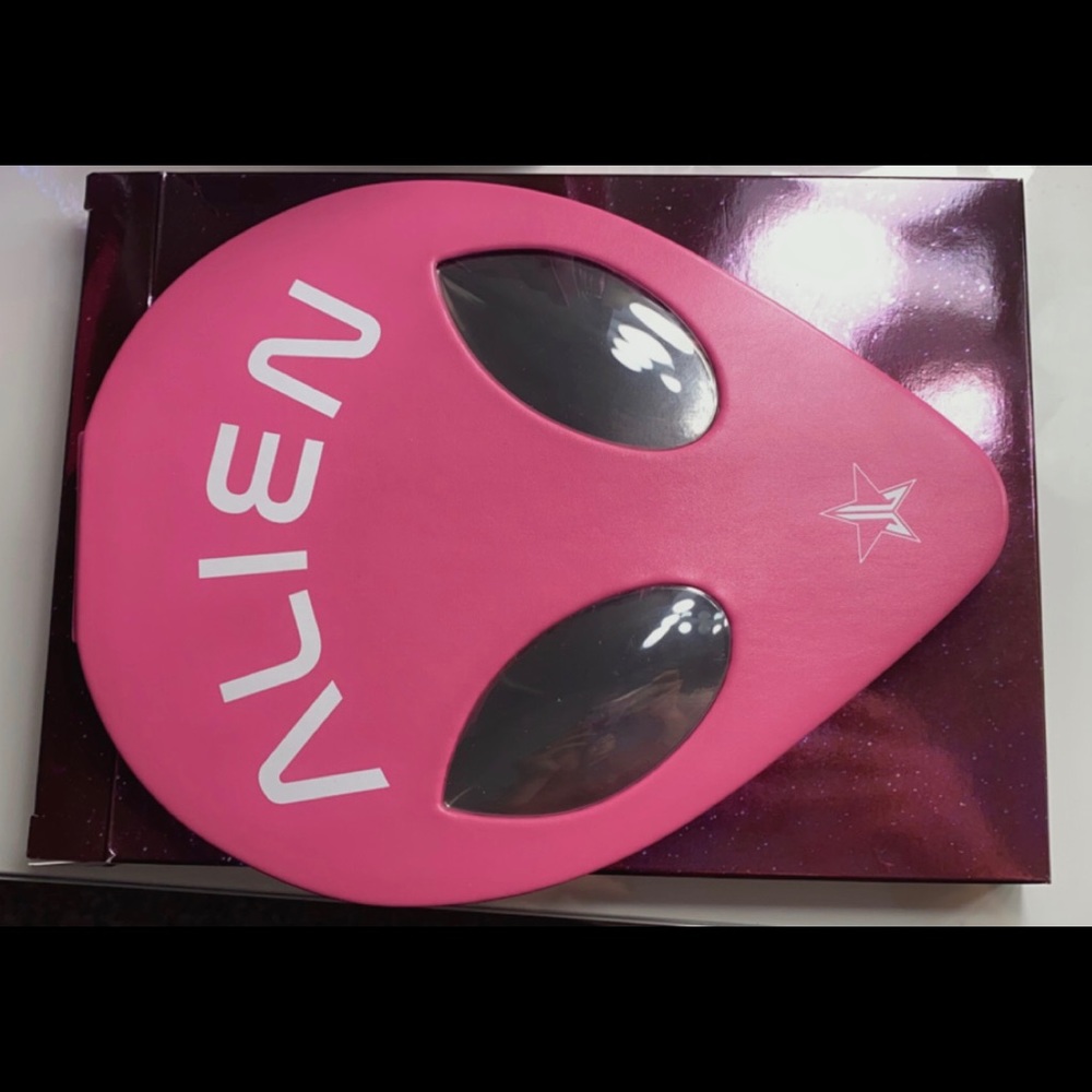Jeffree star Alien Pallete👽